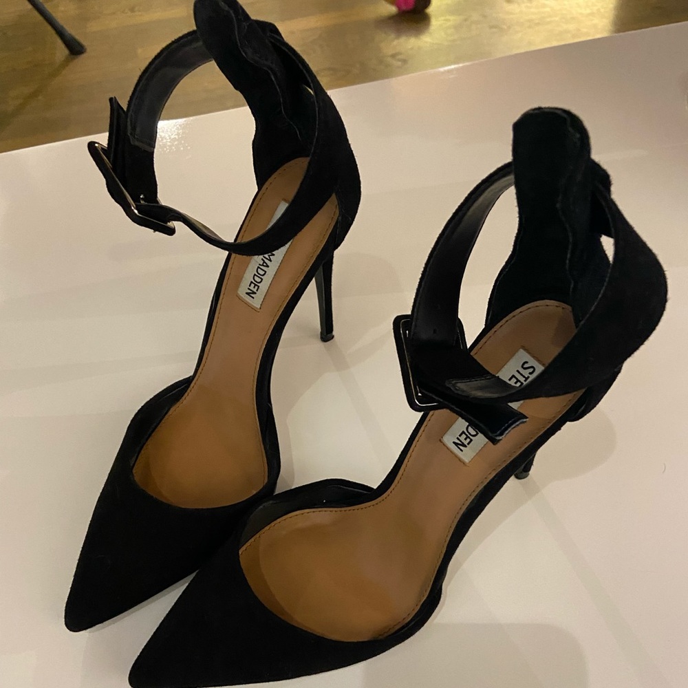 Steve Madden velvet black heels, size 8